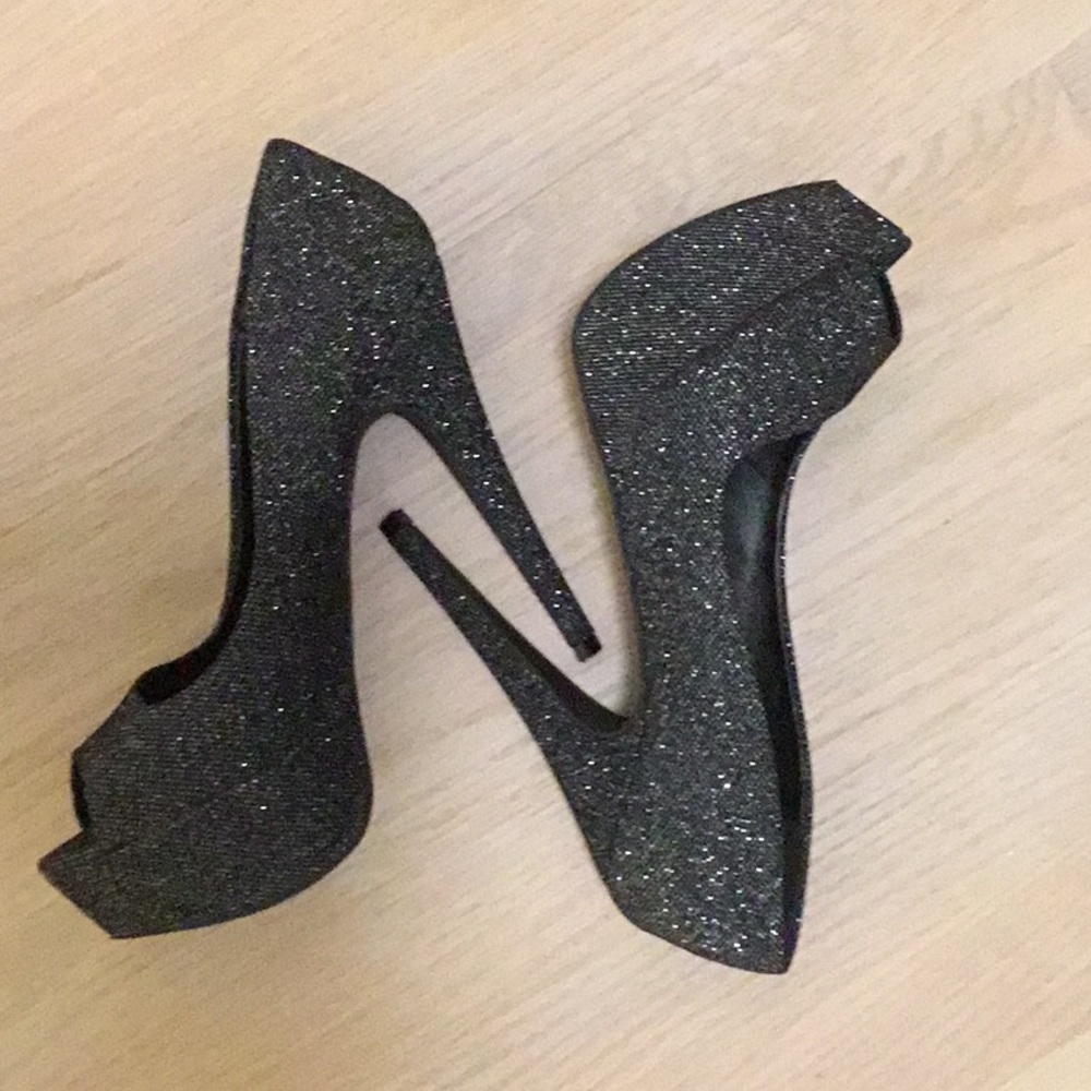 Flashy open toe heals - Picture 6 of 6